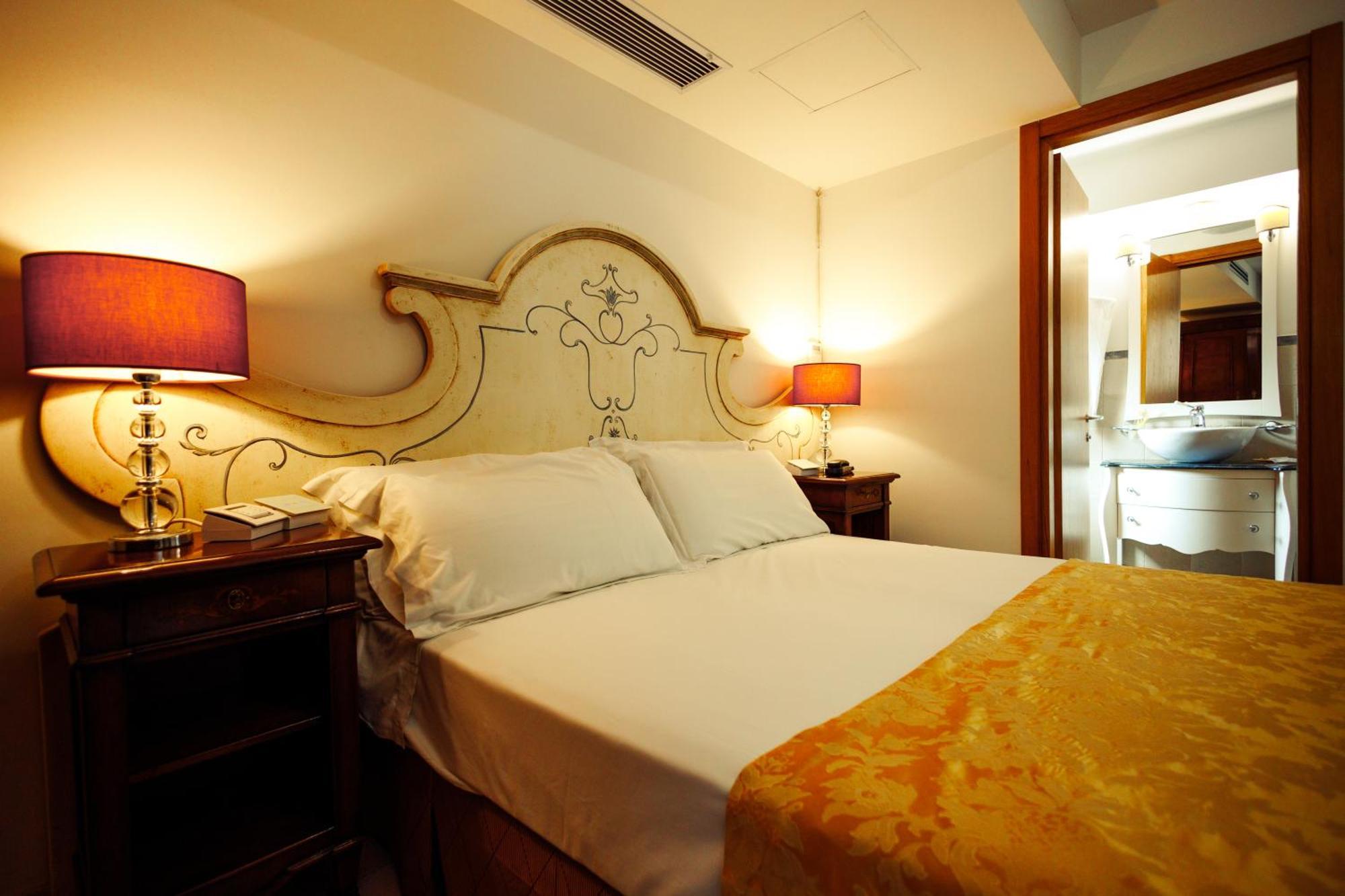 Vico Regio Hotel Casarano Ngoại thất bức ảnh